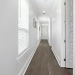 New 4 Bed Luxury House W/Private Heated Pool